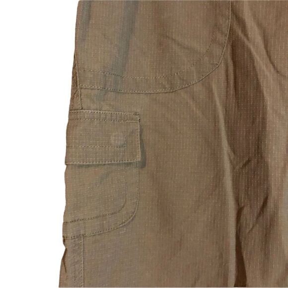 The north face brown cargo capris - Picture 12 of 14